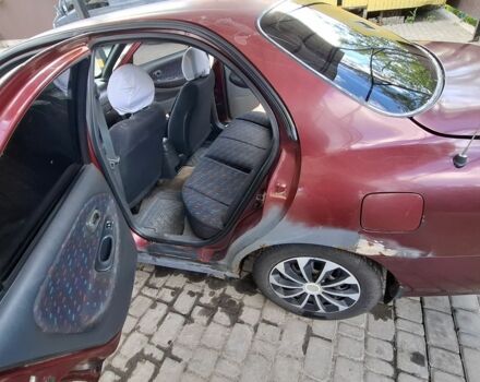 Червоний Хендай Лантра, об'ємом двигуна 1.8 л та пробігом 350 тис. км за 1800 $, фото 7 на Automoto.ua