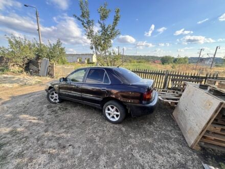 Хендай Лантра 1992 в Первомайск на Automoto.ua Красный Хендай Лантра, объемом двигателя 1.6 л и пробегом 300 тыс. км за 291 $, фото 1 на Automoto.ua