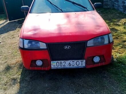 Хендай Лантра 1993 у Одесі на Automoto.ua Червоний Хендай Лантра, об'ємом двигуна 15 л та пробігом 350 тис. км за 750 $, фото 1 на Automoto.ua