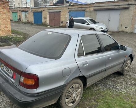 Серый Хендай Лантра, объемом двигателя 1.6 л и пробегом 280 тыс. км за 759 $, фото 2 на Automoto.ua