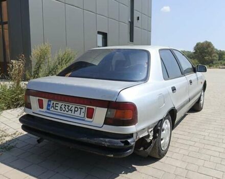 Серый Хендай Лантра, объемом двигателя 1.5 л и пробегом 471 тыс. км за 750 $, фото 4 на Automoto.ua