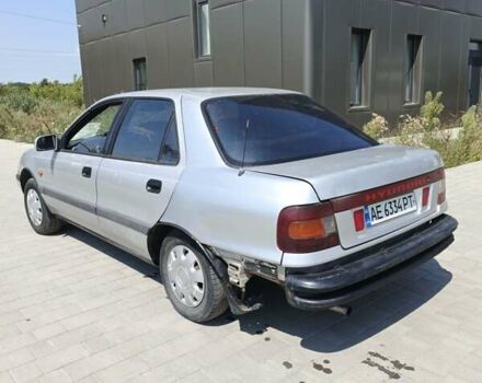 Серый Хендай Лантра, объемом двигателя 1.5 л и пробегом 471 тыс. км за 750 $, фото 6 на Automoto.ua