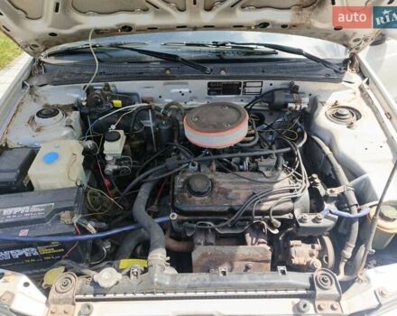 Серый Хендай Лантра, объемом двигателя 1.5 л и пробегом 471 тыс. км за 750 $, фото 10 на Automoto.ua