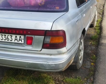 Серый Хендай Лантра, объемом двигателя 1.6 л и пробегом 350 тыс. км за 800 $, фото 6 на Automoto.ua