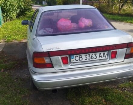 Серый Хендай Лантра, объемом двигателя 1.6 л и пробегом 350 тыс. км за 800 $, фото 5 на Automoto.ua