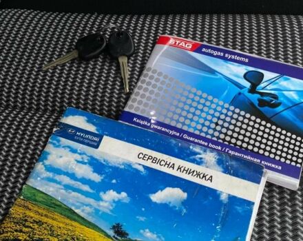 Серый Хендай Лантра, объемом двигателя 1.6 л и пробегом 187 тыс. км за 5999 $, фото 10 на Automoto.ua