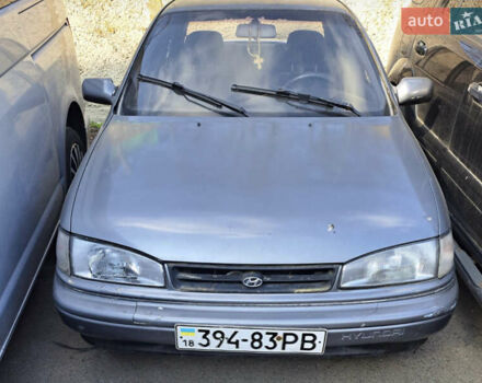 Серый Хендай Лантра, объемом двигателя 1.6 л и пробегом 178 тыс. км за 1250 $, фото 1 на Automoto.ua