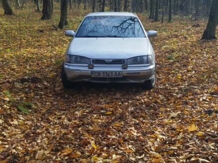 Серый Хендай Лантра, объемом двигателя 1.6 л и пробегом 350 тыс. км за 700 $, фото 1 на Automoto.ua