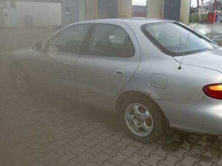 Серый Хендай Лантра, объемом двигателя 1.8 л и пробегом 320 тыс. км за 1200 $, фото 1 на Automoto.ua