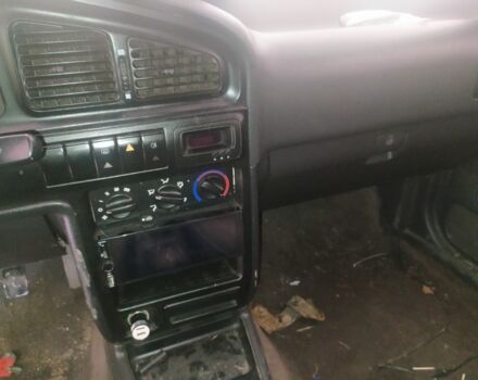 Хендай Лантра 1993 в Чернигове на Automoto.ua Синий Хендай Лантра, объемом двигателя 1.8 л и пробегом 100 тыс. км за 360 $, фото 4 на Automoto.ua