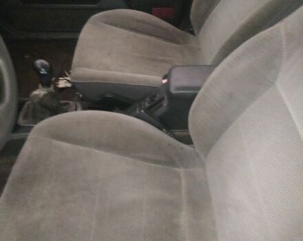 Хендай Лантра 1993 в Чернигове на Automoto.ua Синий Хендай Лантра, объемом двигателя 1.8 л и пробегом 100 тыс. км за 360 $, фото 6 на Automoto.ua