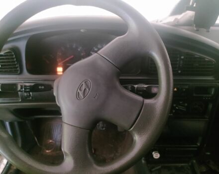 Хендай Лантра 1993 в Чернигове на Automoto.ua Синий Хендай Лантра, объемом двигателя 1.8 л и пробегом 100 тыс. км за 360 $, фото 5 на Automoto.ua