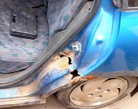 Синій Хендай Лантра, об'ємом двигуна 1.6 л та пробігом 1 тис. км за 1500 $, фото 7 на Automoto.ua