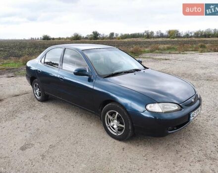 Синій Хендай Лантра, об'ємом двигуна 1.8 л та пробігом 297 тис. км за 2300 $, фото 1 на Automoto.ua