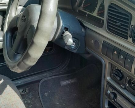 Зеленый Хендай Лантра, объемом двигателя 1 л и пробегом 268 тыс. км за 641 $, фото 1 на Automoto.ua