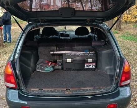 Зеленый Хендай Лантра, объемом двигателя 1.6 л и пробегом 240 тыс. км за 2500 $, фото 5 на Automoto.ua