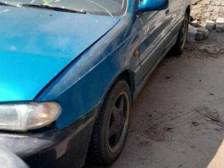 Зеленый Хендай Лантра, объемом двигателя 1 л и пробегом 268 тыс. км за 641 $, фото 1 на Automoto.ua