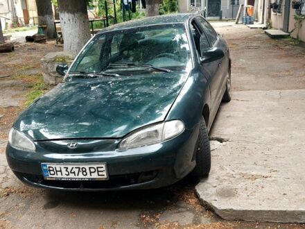 Хендай Лантра 1995 у Одесі на Automoto.ua Зелений Хендай Лантра, об'ємом двигуна 1.8 л та пробігом 400 тис. км за 2005 $, фото 1 на Automoto.ua