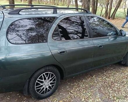 Зеленый Хендай Лантра, объемом двигателя 1.6 л и пробегом 240 тыс. км за 2500 $, фото 1 на Automoto.ua