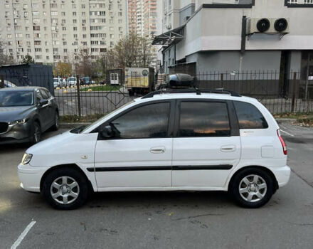 Белый Хендай Матрикс, объемом двигателя 1.8 л и пробегом 140 тыс. км за 4500 $, фото 2 на Automoto.ua