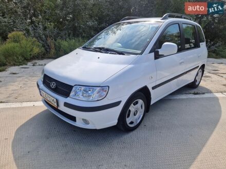 Белый Хендай Матрикс, объемом двигателя 1.6 л и пробегом 280 тыс. км за 4300 $, фото 1 на Automoto.ua