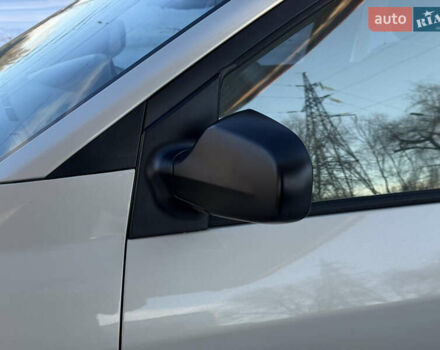 Бежевый Хендай Матрикс, объемом двигателя 1.6 л и пробегом 241 тыс. км за 2999 $, фото 19 на Automoto.ua