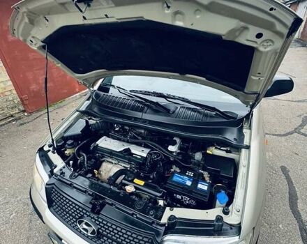 Бежевий Хендай Матрікс, об'ємом двигуна 1.6 л та пробігом 282 тис. км за 3900 $, фото 10 на Automoto.ua