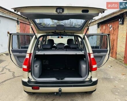 Бежевий Хендай Матрікс, об'ємом двигуна 1.6 л та пробігом 282 тис. км за 3900 $, фото 21 на Automoto.ua