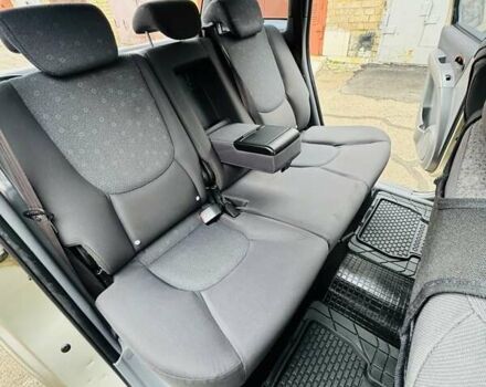 Бежевий Хендай Матрікс, об'ємом двигуна 1.6 л та пробігом 282 тис. км за 3900 $, фото 19 на Automoto.ua