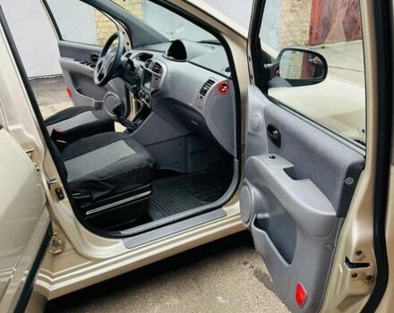 Бежевий Хендай Матрікс, об'ємом двигуна 1.6 л та пробігом 282 тис. км за 3900 $, фото 22 на Automoto.ua