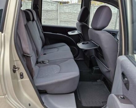 Бежевый Хендай Матрикс, объемом двигателя 1.6 л и пробегом 156 тыс. км за 4999 $, фото 11 на Automoto.ua