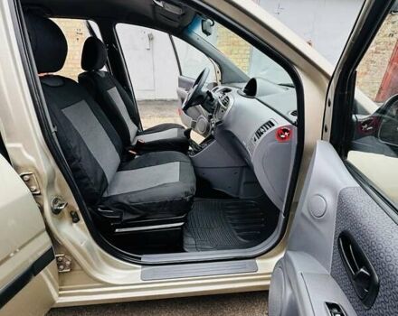 Бежевий Хендай Матрікс, об'ємом двигуна 1.6 л та пробігом 282 тис. км за 3900 $, фото 25 на Automoto.ua