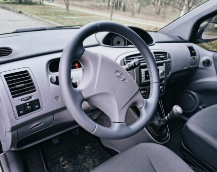 Бежевий Хендай Матрікс, об'ємом двигуна 1.5 л та пробігом 186 тис. км за 4700 $, фото 4 на Automoto.ua