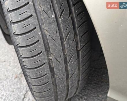 Бежевий Хендай Матрікс, об'ємом двигуна 1.49 л та пробігом 185 тис. км за 4700 $, фото 6 на Automoto.ua