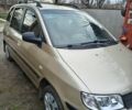 Бежевый Хендай Матрикс, объемом двигателя 1.5 л и пробегом 330 тыс. км за 4400 $, фото 1 на Automoto.ua