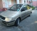 Бежевый Хендай Матрикс, объемом двигателя 1.6 л и пробегом 470 тыс. км за 2701 $, фото 1 на Automoto.ua