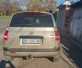 Бежевый Хендай Матрикс, объемом двигателя 1.5 л и пробегом 270 тыс. км за 2900 $, фото 3 на Automoto.ua