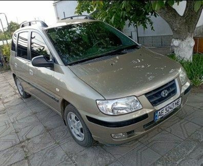 Бежевый Хендай Матрикс, объемом двигателя 1.6 л и пробегом 195 тыс. км за 5500 $, фото 1 на Automoto.ua