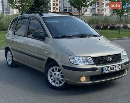 Бежевий Хендай Матрікс, об'ємом двигуна 1.6 л та пробігом 164 тис. км за 4600 $, фото 1 на Automoto.ua