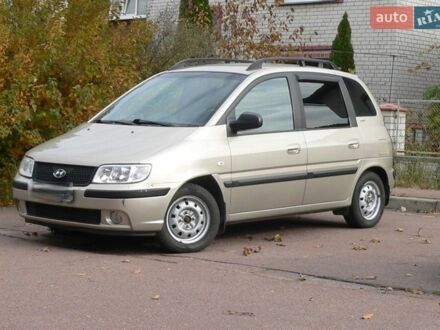 Бежевый Хендай Матрикс, объемом двигателя 1.8 л и пробегом 171 тыс. км за 5500 $, фото 1 на Automoto.ua