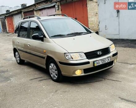 Бежевий Хендай Матрікс, об'ємом двигуна 1.6 л та пробігом 282 тис. км за 3900 $, фото 1 на Automoto.ua