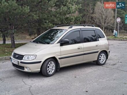 Бежевий Хендай Матрікс, об'ємом двигуна 1.49 л та пробігом 185 тис. км за 4700 $, фото 1 на Automoto.ua