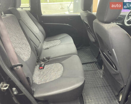 Чорний Хендай Матрікс, об'ємом двигуна 1.8 л та пробігом 334 тис. км за 3400 $, фото 12 на Automoto.ua