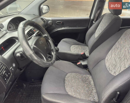 Чорний Хендай Матрікс, об'ємом двигуна 1.8 л та пробігом 334 тис. км за 3400 $, фото 17 на Automoto.ua