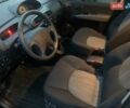 Черный Хендай Матрикс, объемом двигателя 1.6 л и пробегом 170 тыс. км за 5200 $, фото 2 на Automoto.ua