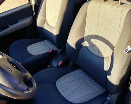 Черный Хендай Матрикс, объемом двигателя 1.6 л и пробегом 129 тыс. км за 5500 $, фото 11 на Automoto.ua