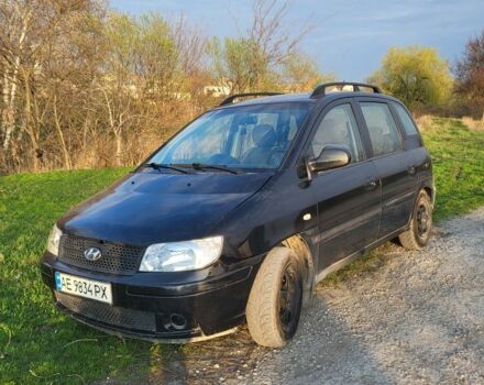 Черный Хендай Матрикс, объемом двигателя 1.6 л и пробегом 300 тыс. км за 1800 $, фото 1 на Automoto.ua