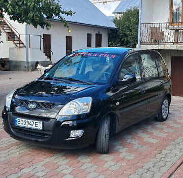 Черный Хендай Матрикс, объемом двигателя 1.6 л и пробегом 117 тыс. км за 3500 $, фото 1 на Automoto.ua