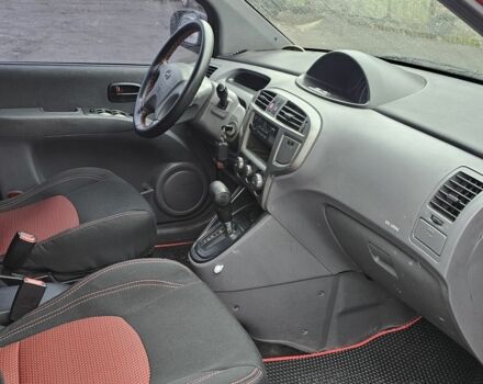 Красный Хендай Матрикс, объемом двигателя 1.8 л и пробегом 200 тыс. км за 2499 $, фото 19 на Automoto.ua