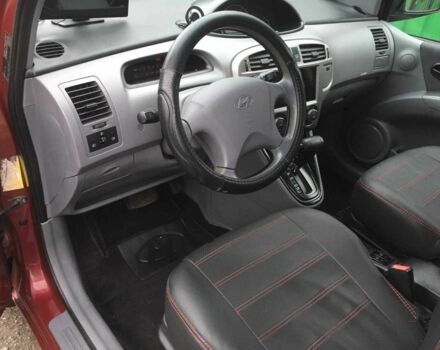 Красный Хендай Матрикс, объемом двигателя 1.8 л и пробегом 174 тыс. км за 4900 $, фото 9 на Automoto.ua